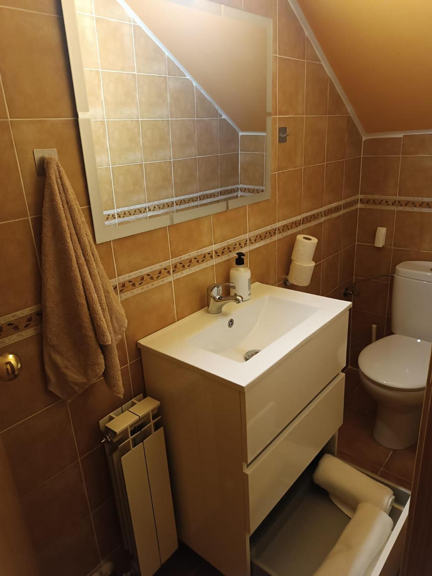 Adosado En Villanua Con Wifi Exteriör bild